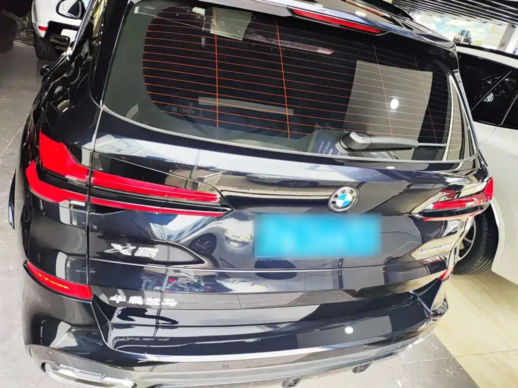 BMW X5 2023 xDrive 40Li M Sport Black Night Package фото 4