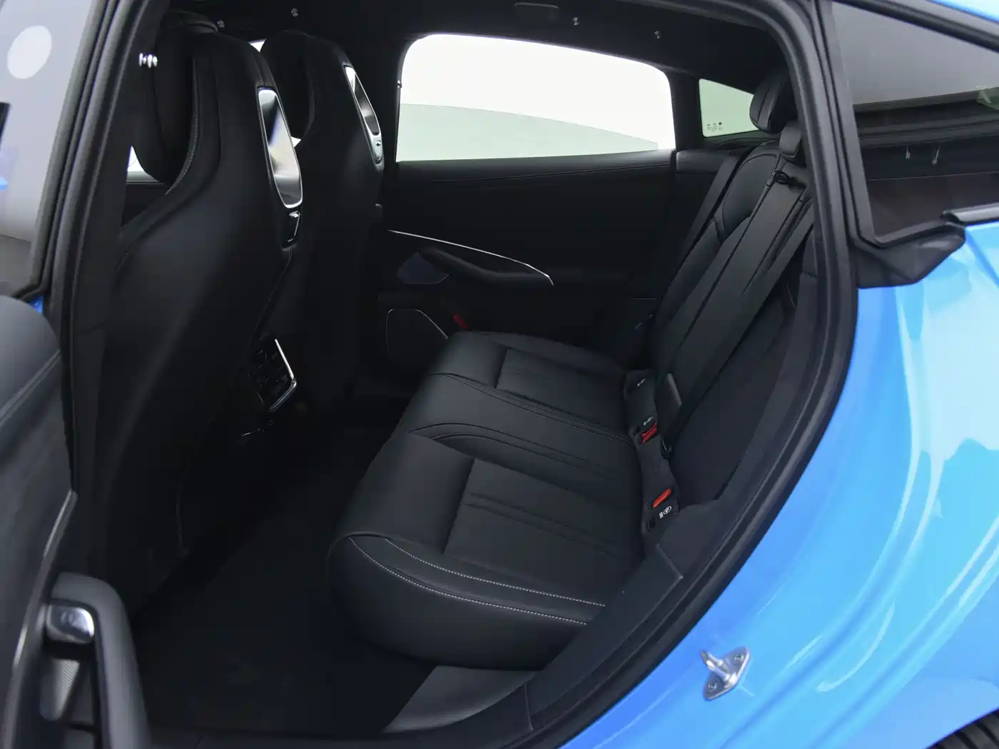 Xiaomi Auto Xiaomi SU7 2026 Rear-Wheel Drive Edition фото 7