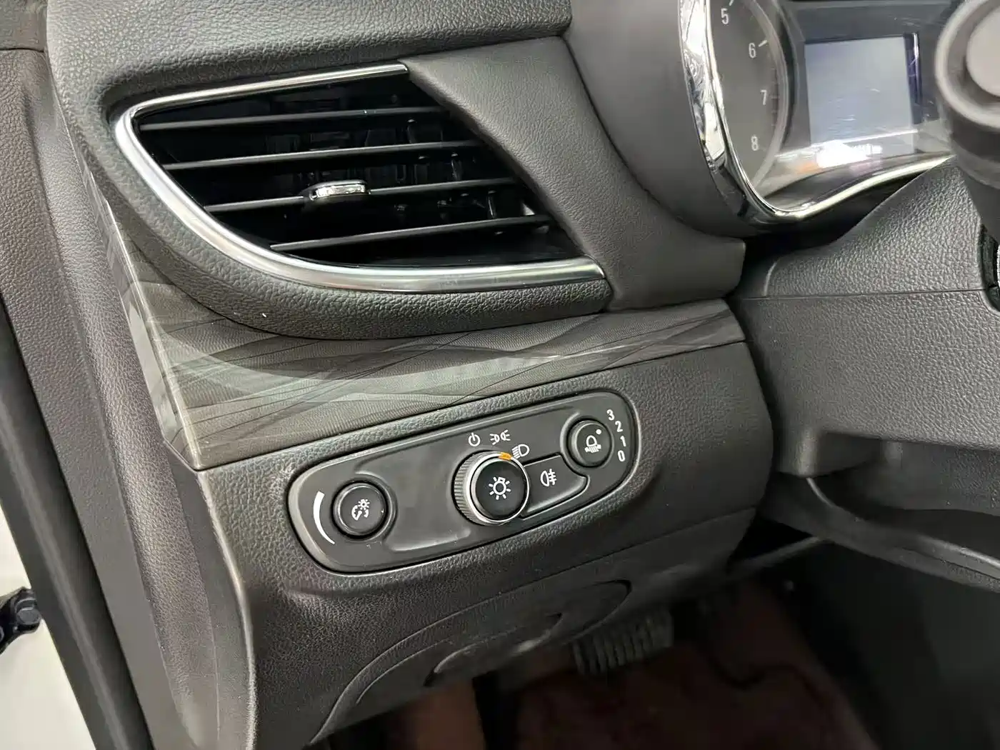Buick Encore 2018 2018 18T Automatic 2WD Urban Leading