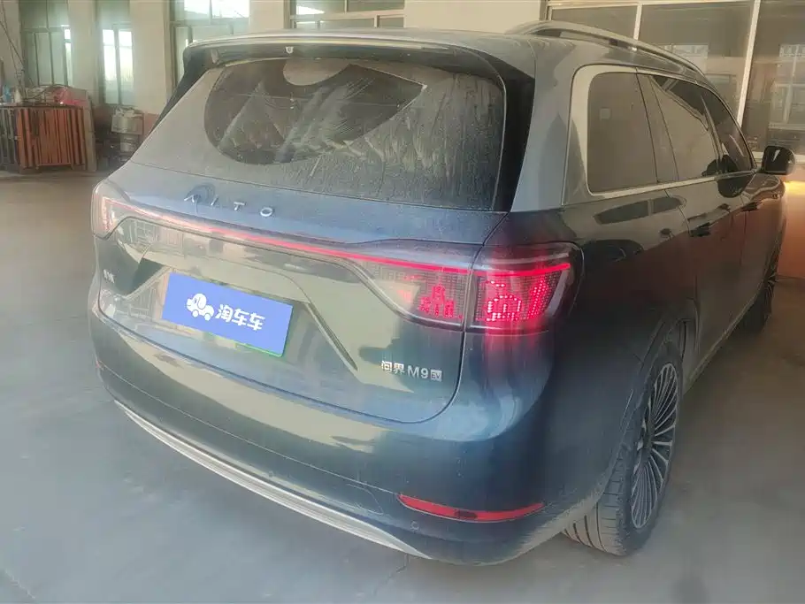 AITO Wenjie AITO M9 2024 Pure Electric Max Edition 100kWh 6-Seater фото 3