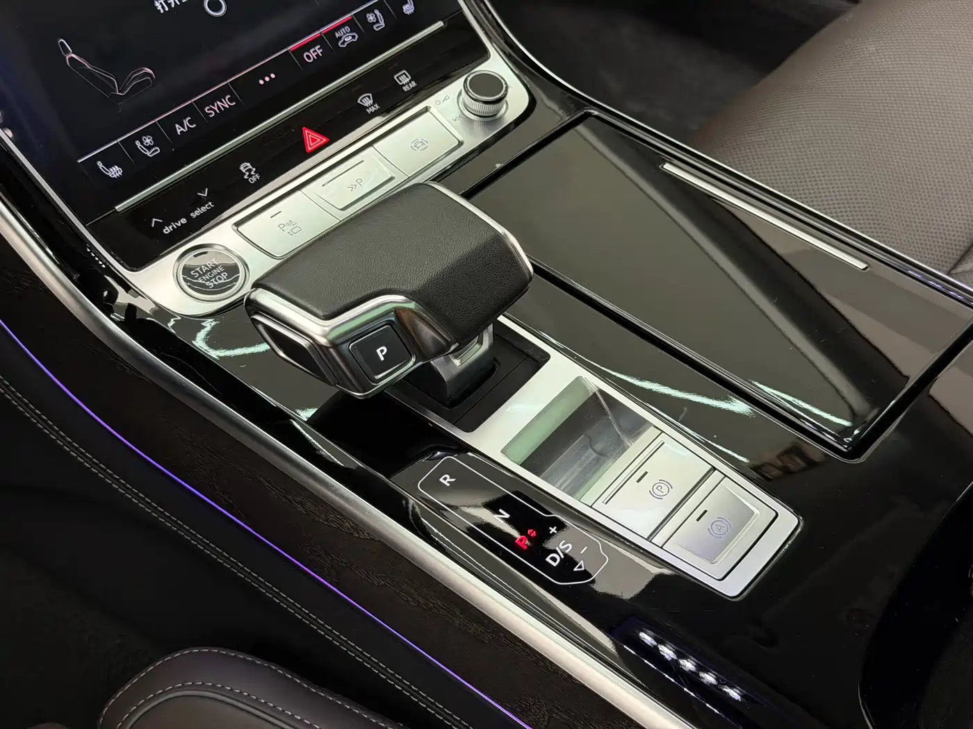 Audi A8 2024 Model A8L 50 TFSI quattro Premium Selection фото 23