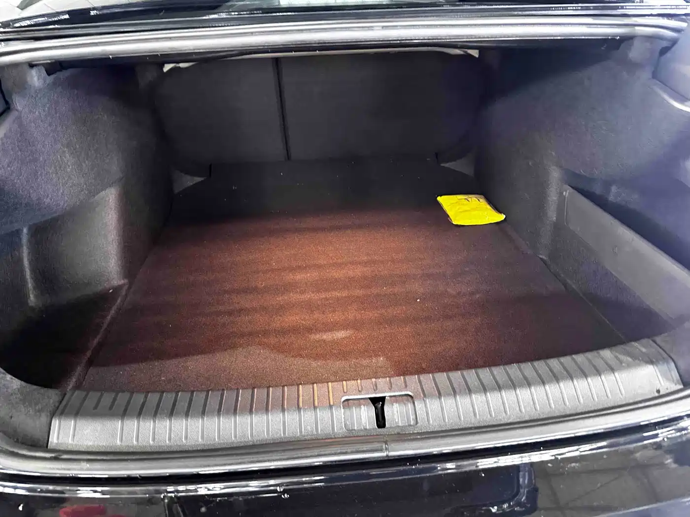 Volkswagen Passat 2025 Outstanding 330TSI Starlight Elite Edition фото 11