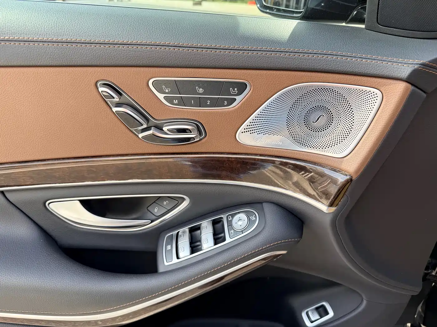 Mercedes-Benz S-Class 2020 S 350 L Premium Edition Collector's Version фото 9