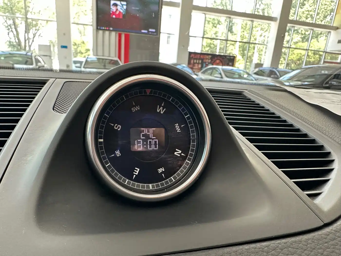 Porsche Macan 2020 Macan 2.0T фото 14