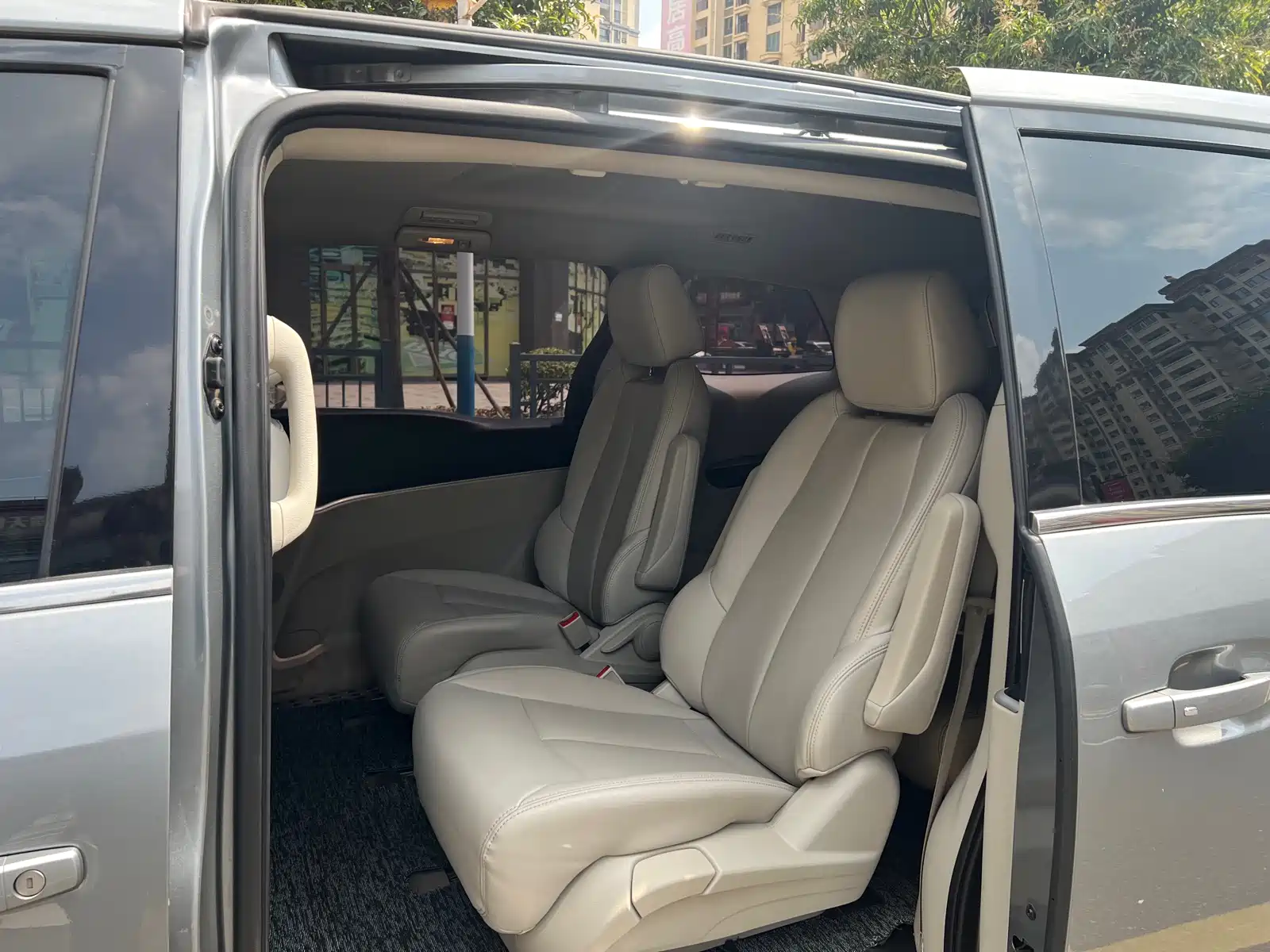 Фото 9 - Buick GL8