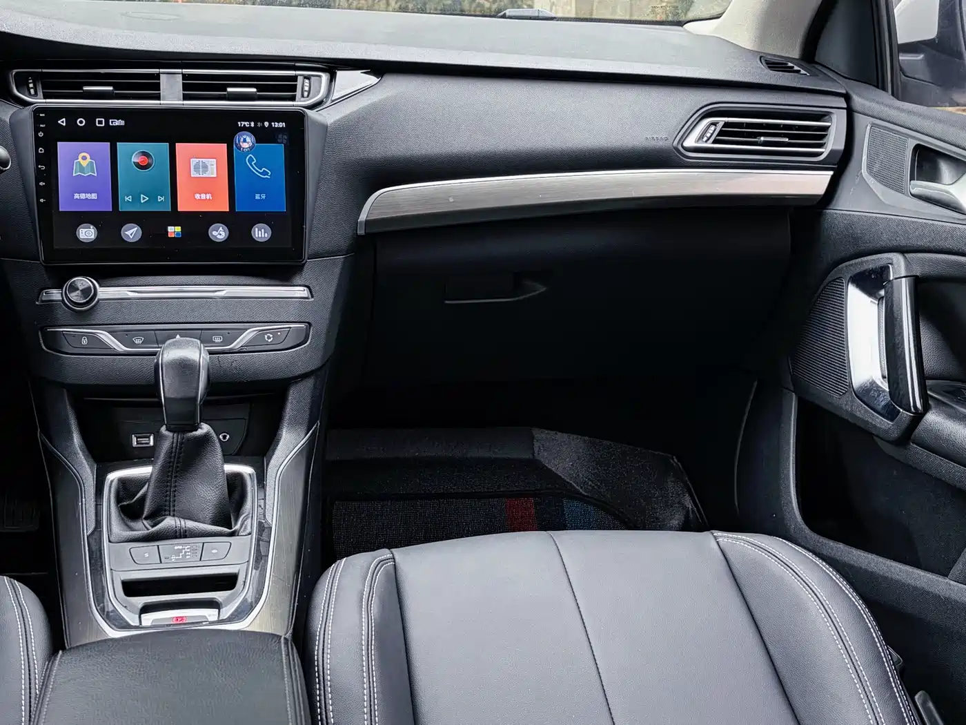 Peugeot 408 2014 1.8L Automatic Luxury Edition фото 14