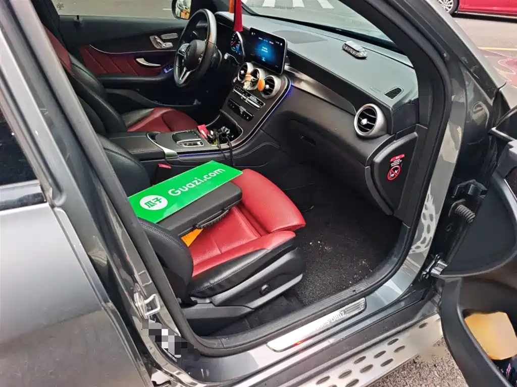 Mercedes-Benz GLC Coupe 2020 GLC 300 4MATIC Coupe SUV фото 20