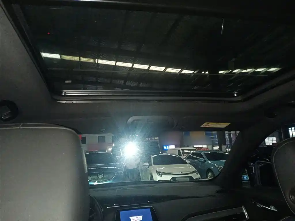 Cadillac XT4 2021 28T FWD Luxury Edition фото 18