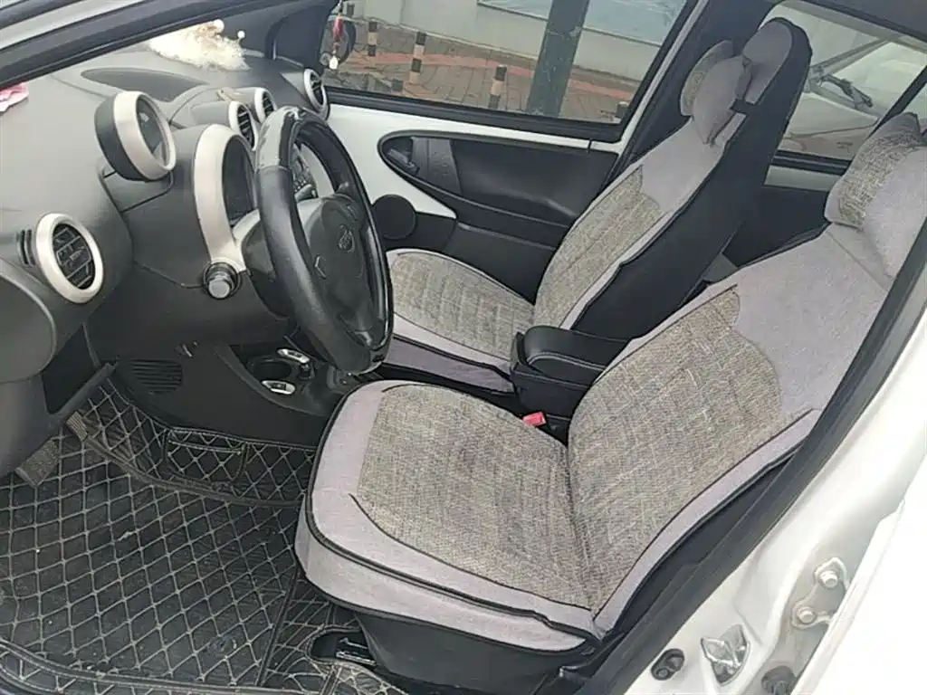 BYD F0 2015 1.0L AMT Xuan Cool Edition фото 15
