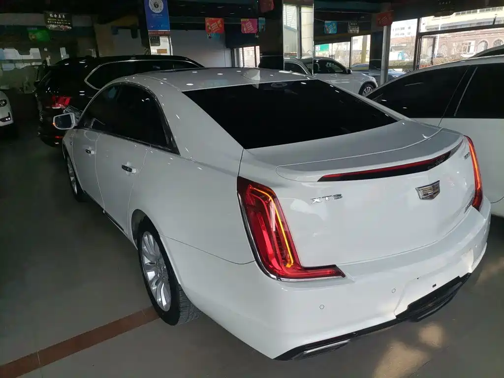 Cadillac XTS 2018 28T Elite фото 5
