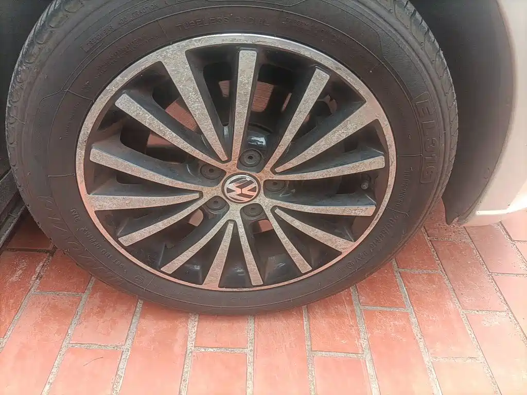 Фото 8 - Volkswagen Lavida