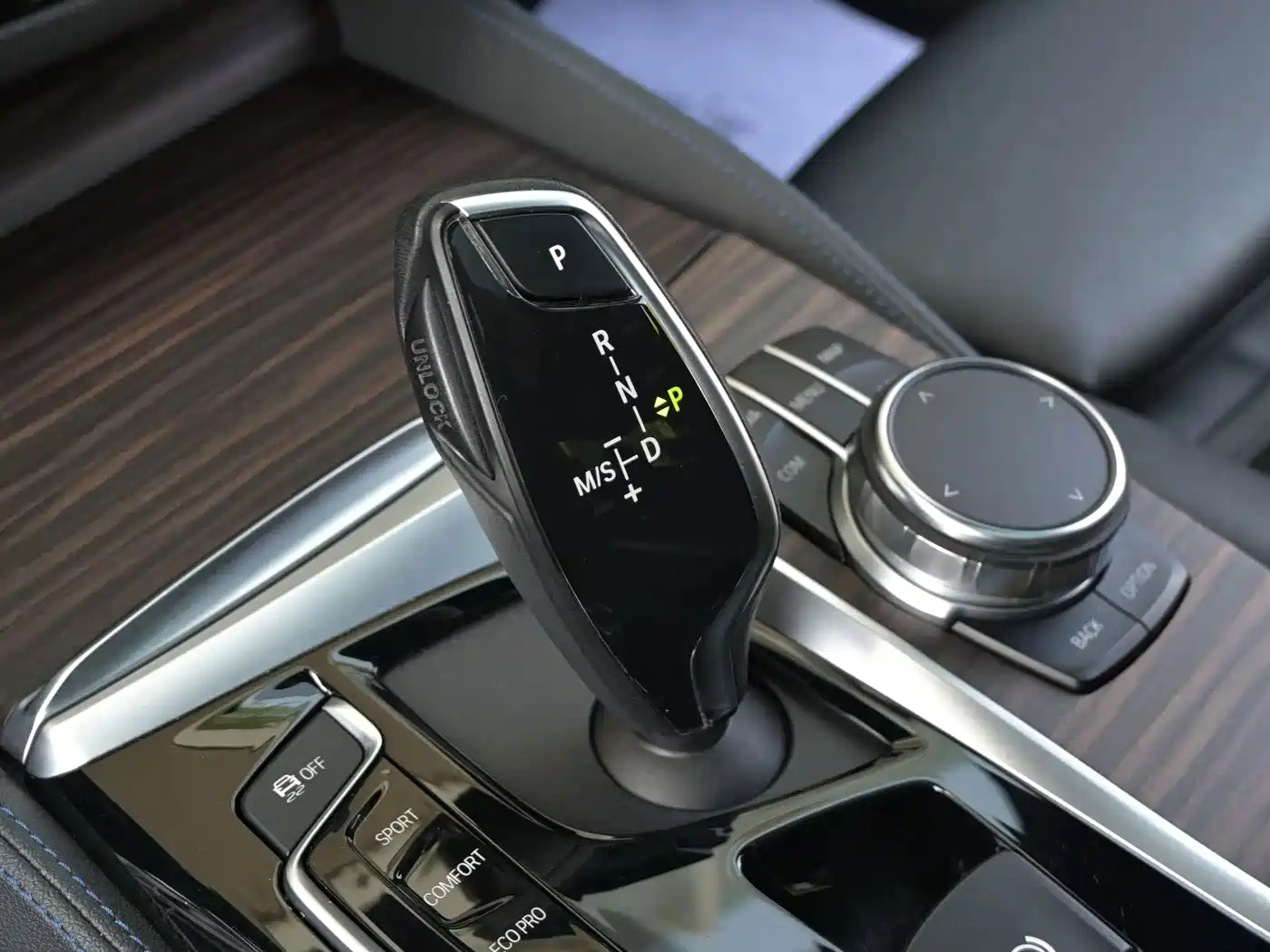 BMW 5 Series (Import) 2019 530i M Sport Package фото 13