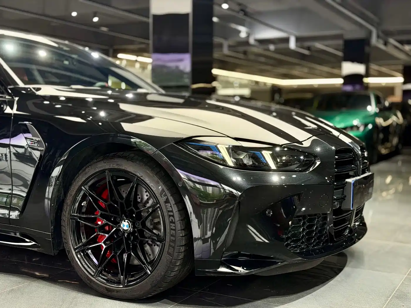 BMW M4 2024 BMW M4 Coupe M xDrive Competition фото 4