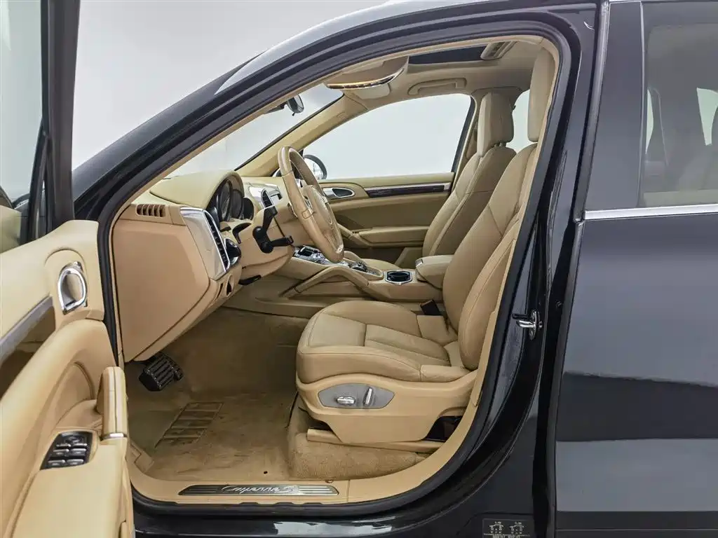 Porsche Cayenne 2011 Cayenne S 4.8L фото 10