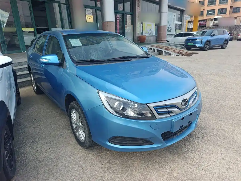 BYD e5 2018 Mobility Edition фото 4