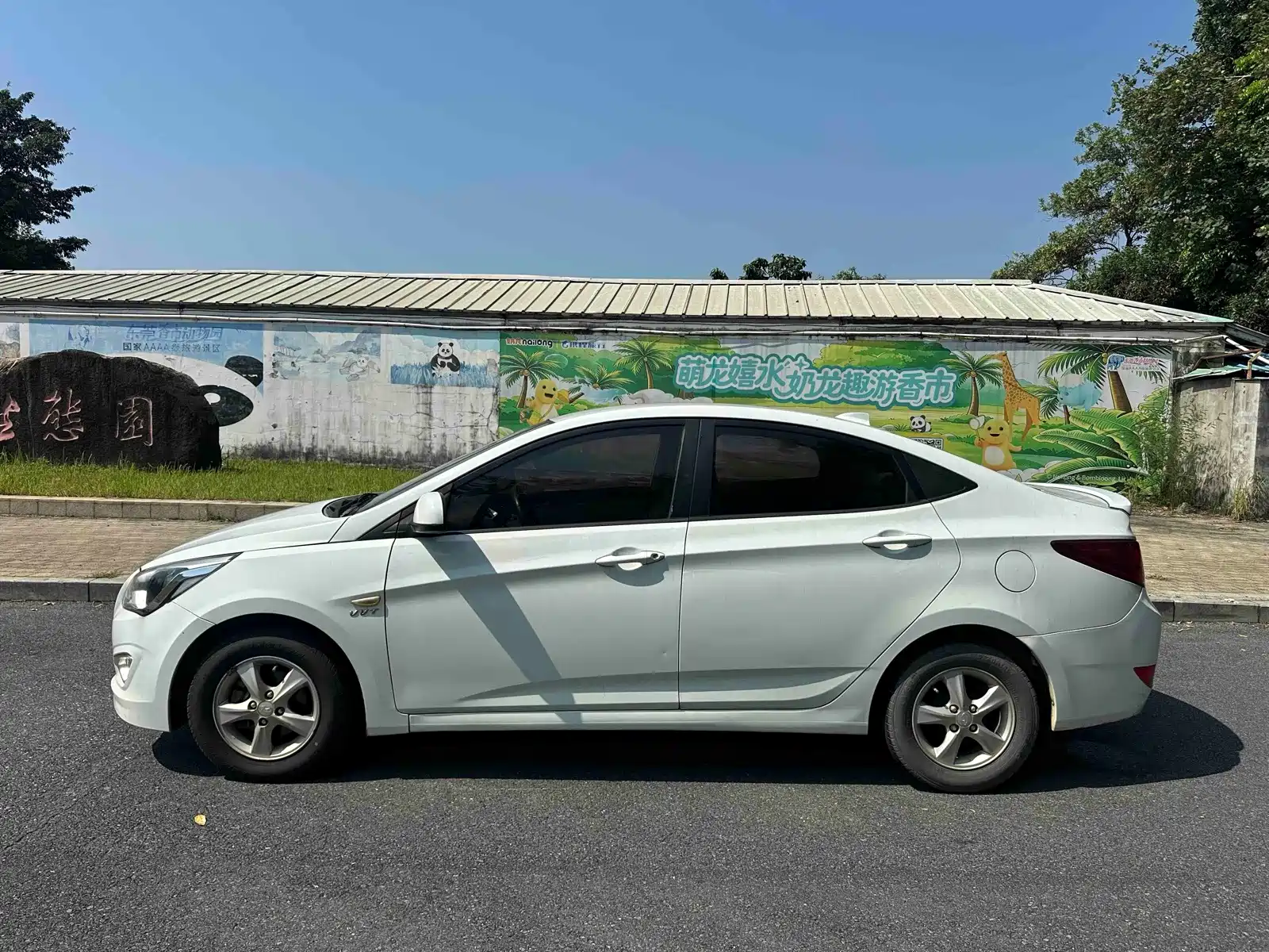 Photo 6 - Hyundai Verna