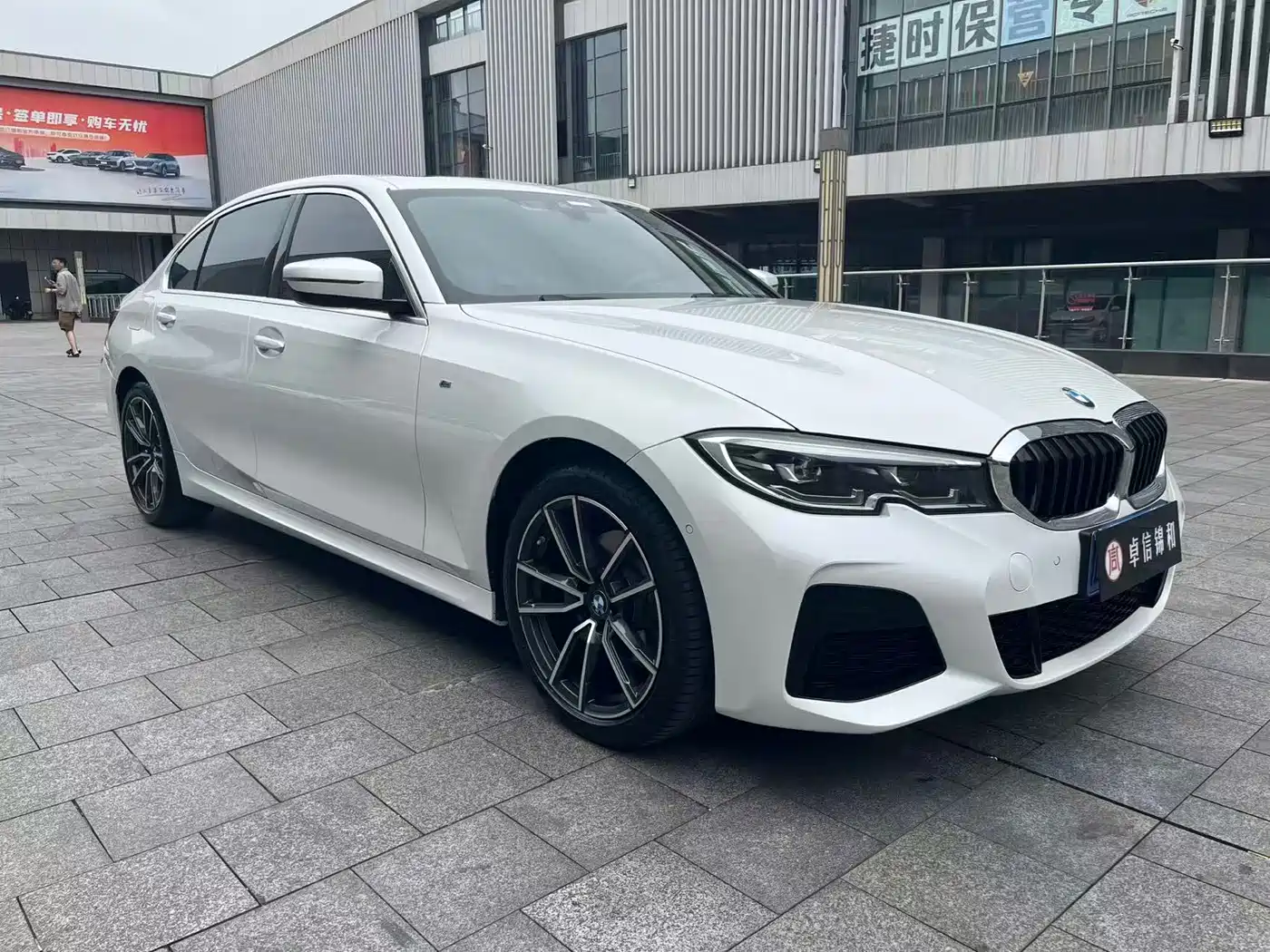 BMW 3 Series 2021 Second Facelift 325Li M Sport Package фото 2