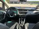 Фото 6 - Geely Vision X3