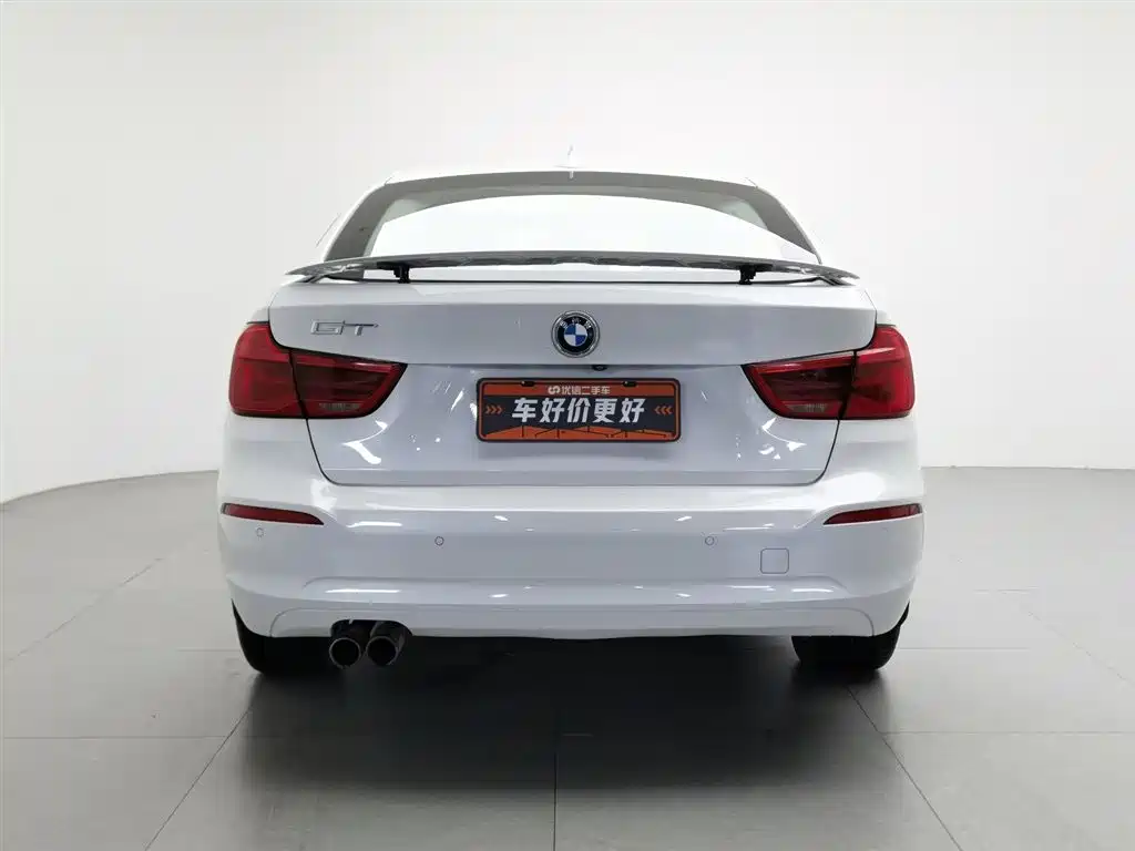 BMW 3 Series GT 2018 320i Fashion фото 4