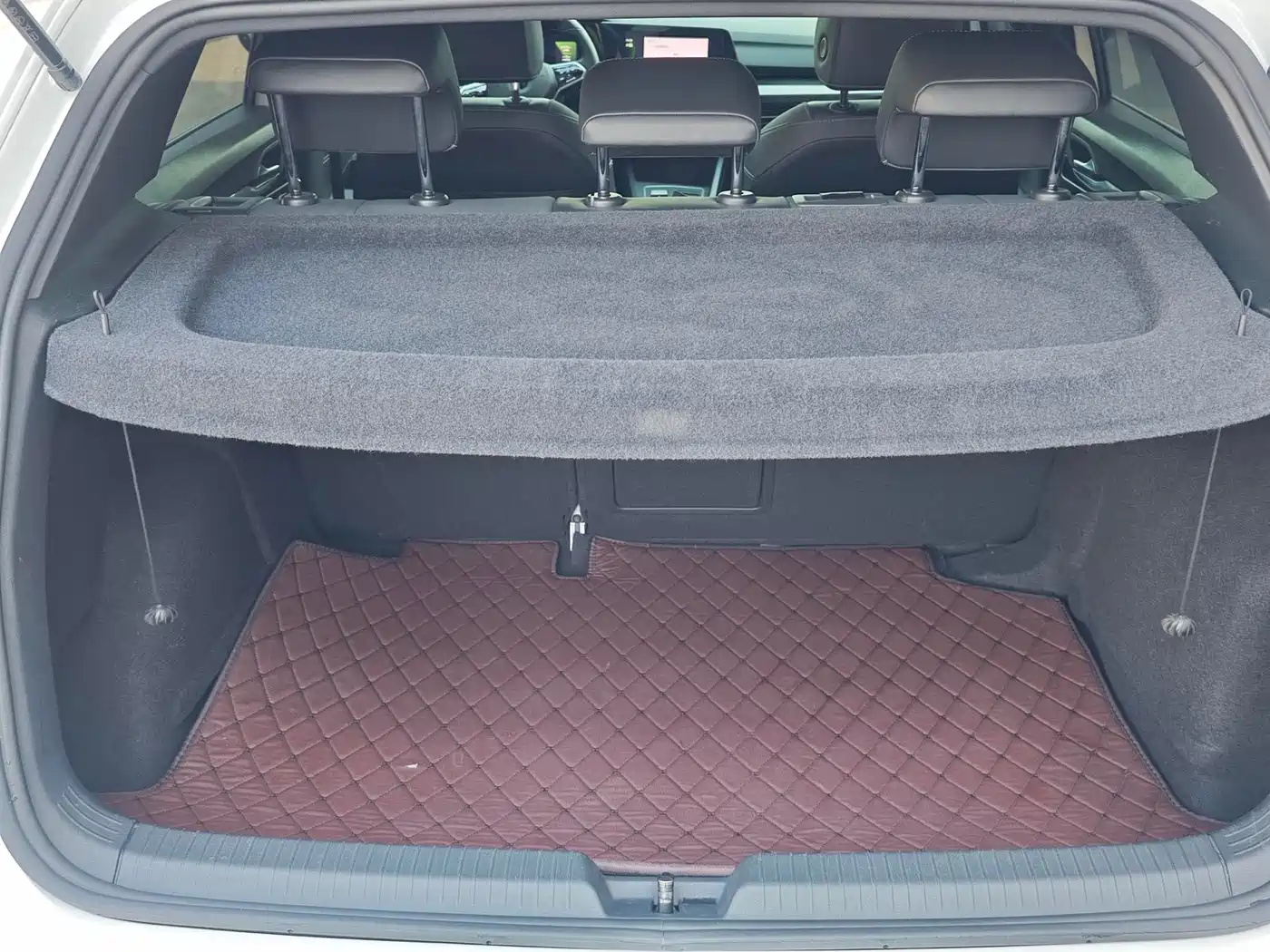Volkswagen Golf 2023 280TSI DSG R-Line Lite фото 15