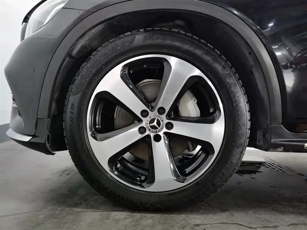 Mercedes-Benz GLC 2018 GLC 260 4MATIC Luxury фото 17