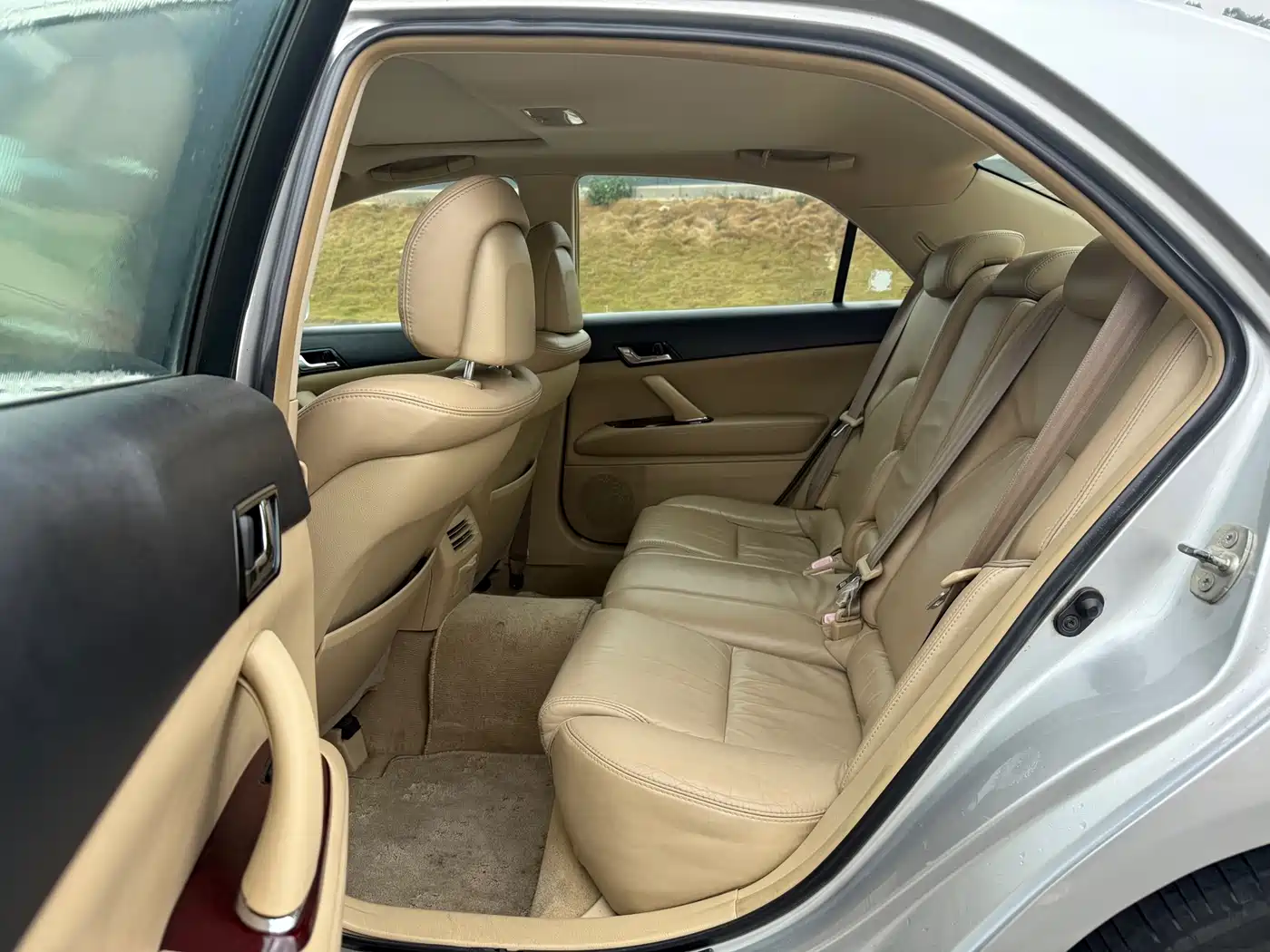 Toyota Reiz 2010 2.5V Style Luxury Navigation Edition фото 10