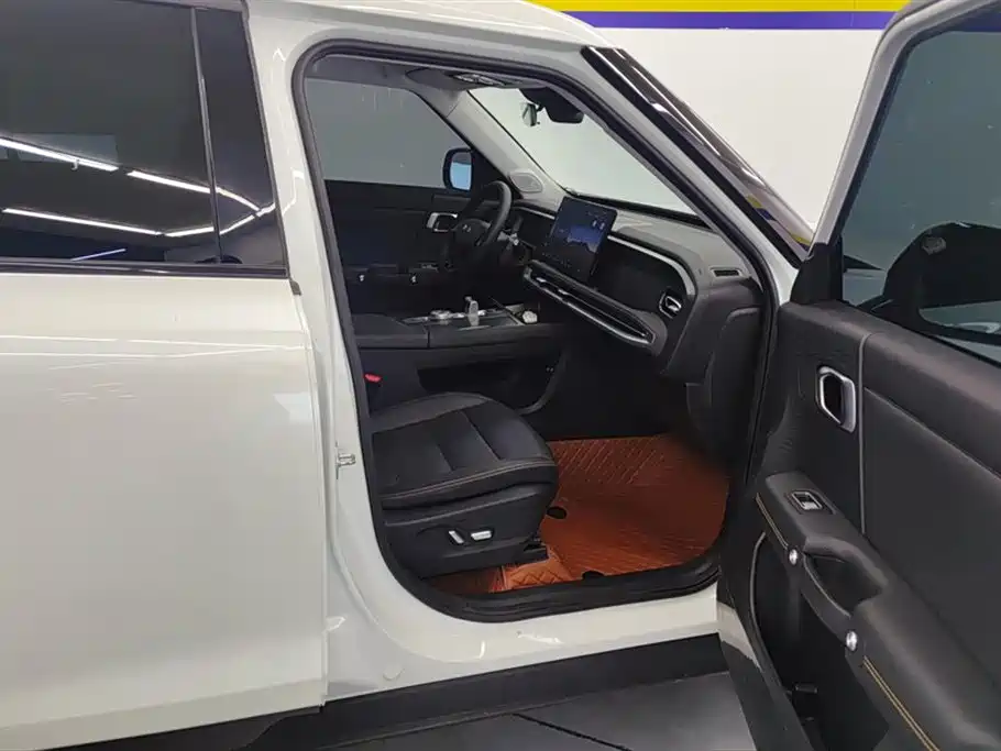 BAIC ORV Beijing Off-Road BJ30 2024 1.5T Magic Core E-Drive Standard Edition фото 8