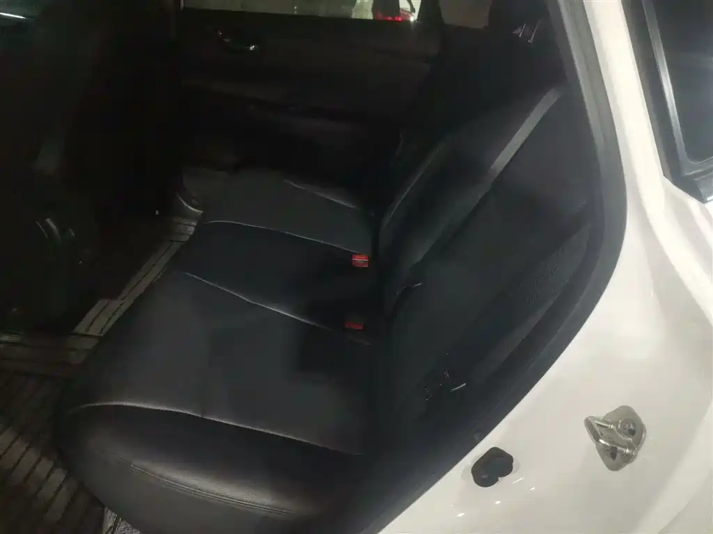 Nissan Tiida 2023 2024 1.6L CVT Cool Sport Edition