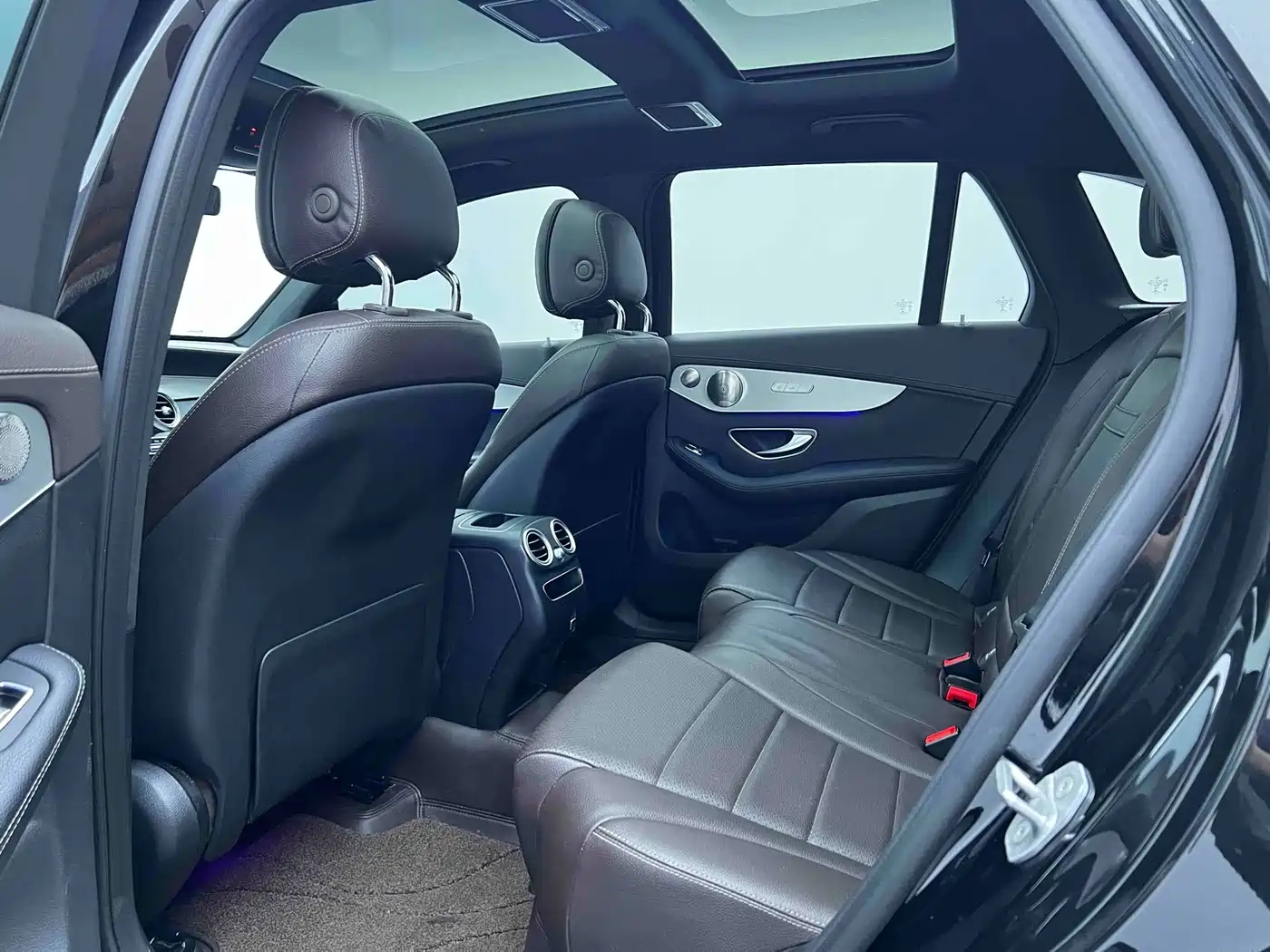Mercedes-Benz GLC 2021 GLC 260 L 4MATIC Sporty фото 5