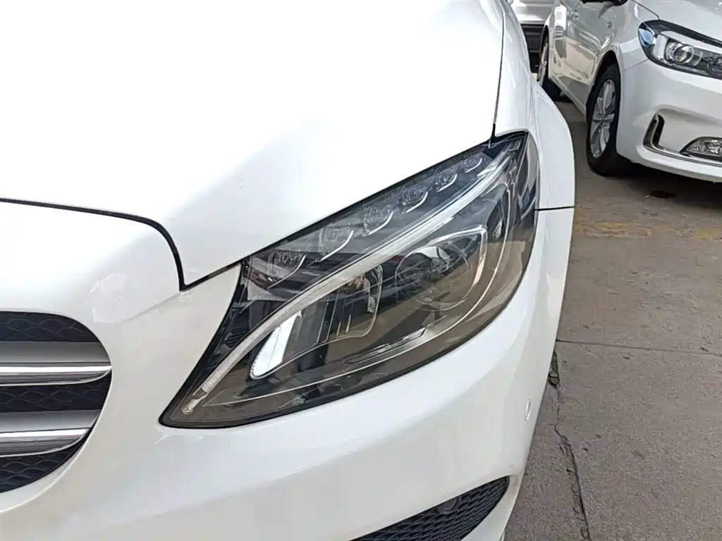 Mercedes-Benz C-Class 2016 C 200 L Sport фото 24