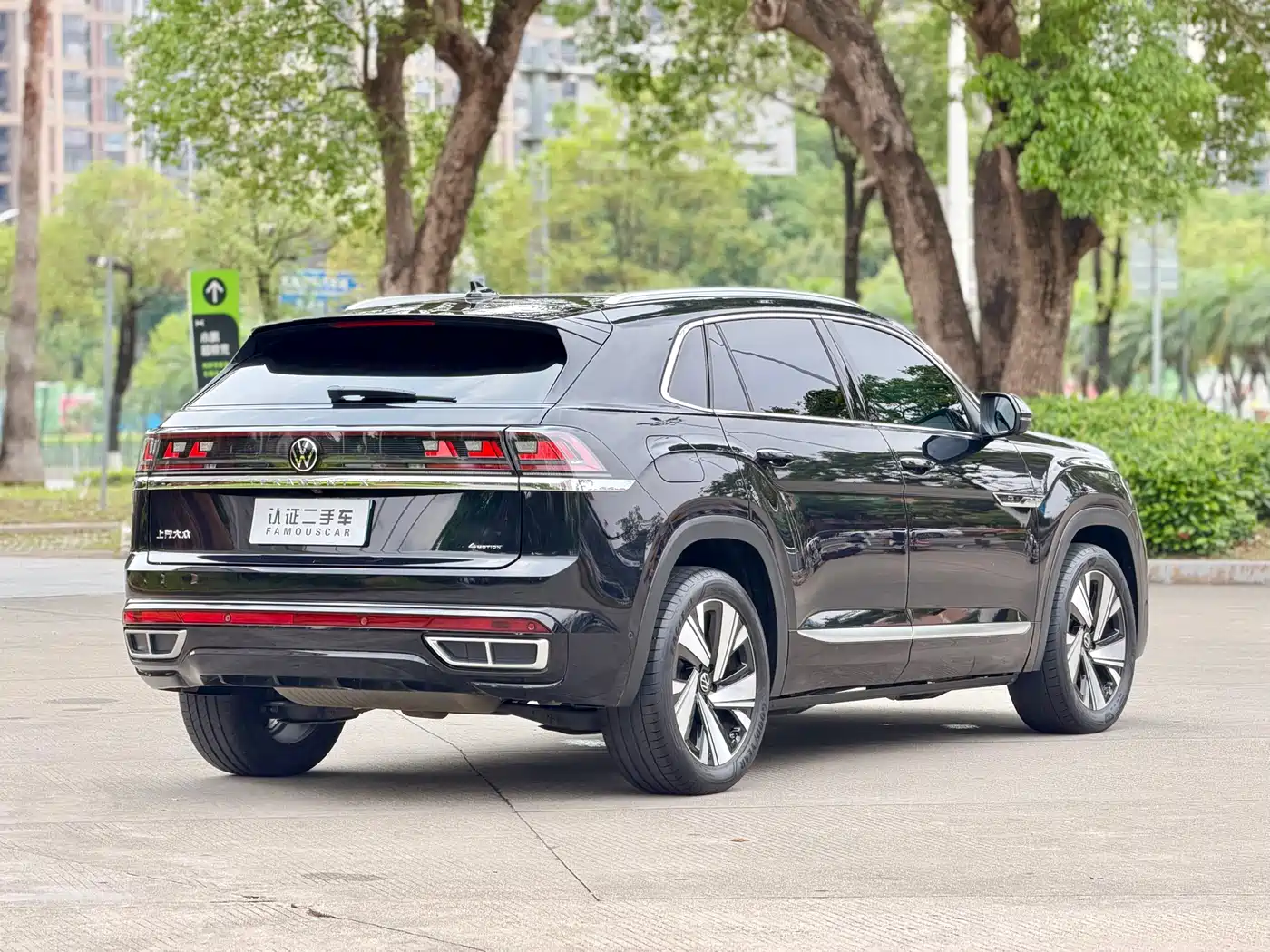 Volkswagen Teramont 2023 Teramont X Facelift 380TSI 4WD Premium Luxury Edition фото 5