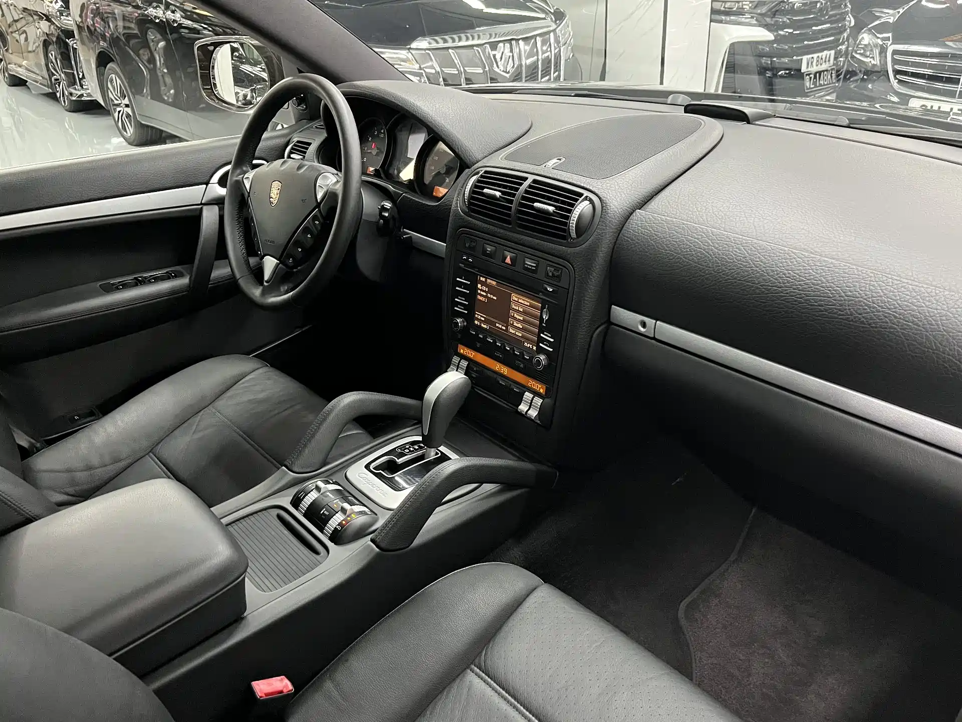 Photo 13 - Porsche Cayenne