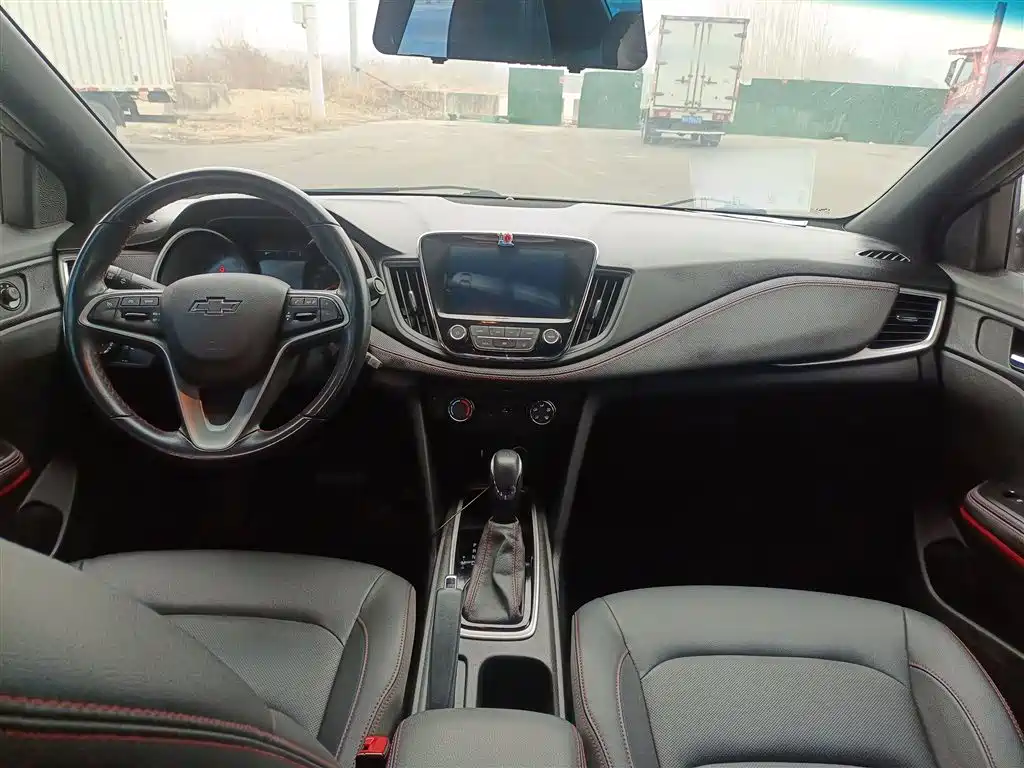 Chevrolet Monza 2022 Mild Hybrid RS 330T Automatic Comfort Edition фото 6