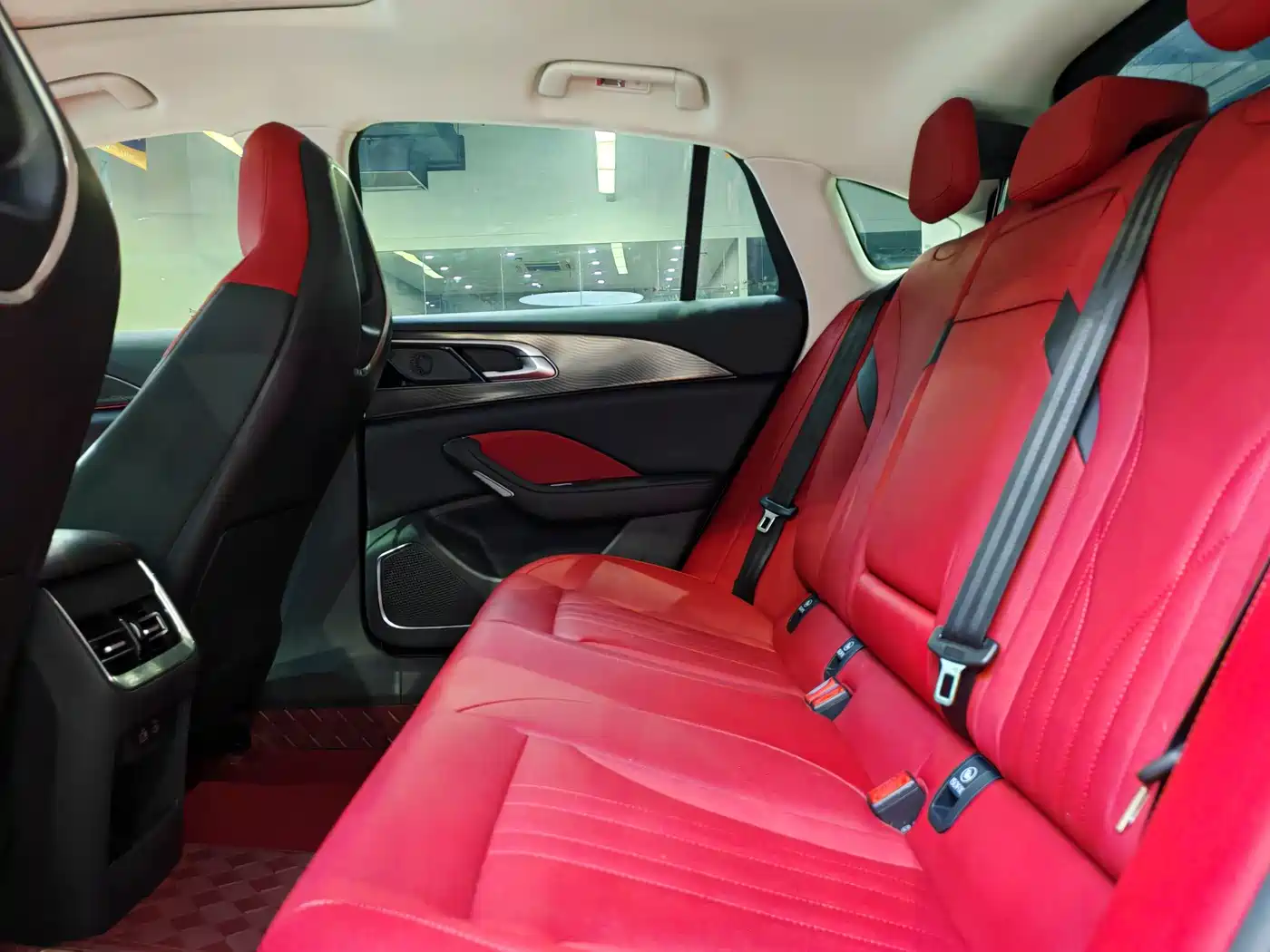 Hongqi H6 2025 Model 2.0T Beauty Edition фото 9