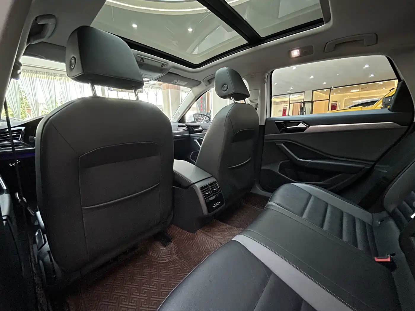 Volkswagen Sagitar, миниатюра 14