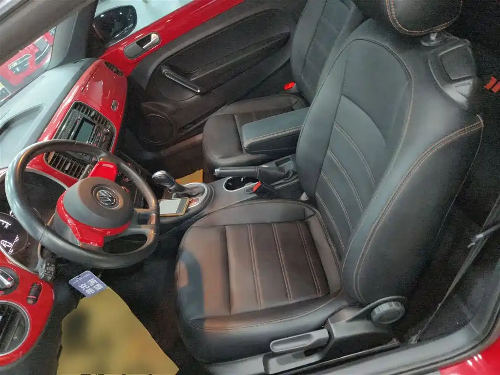 Volkswagen Beetle 2015 180TSI фото 15