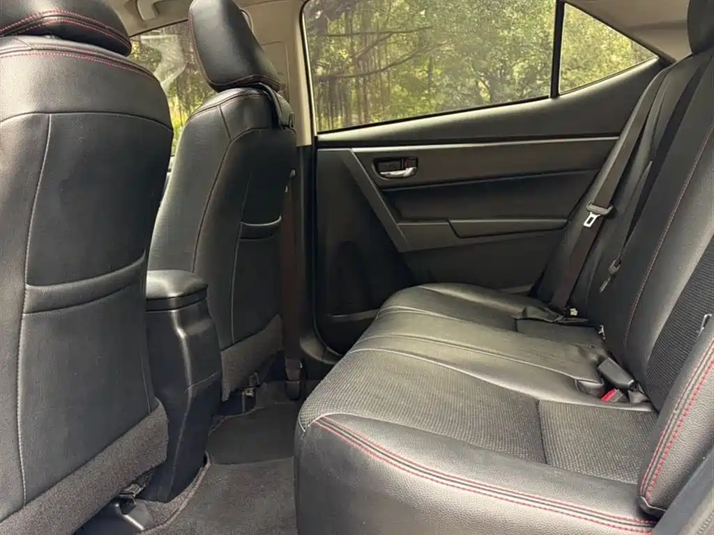 Toyota Levin 2014 1.6G CVT Elite Edition фото 5