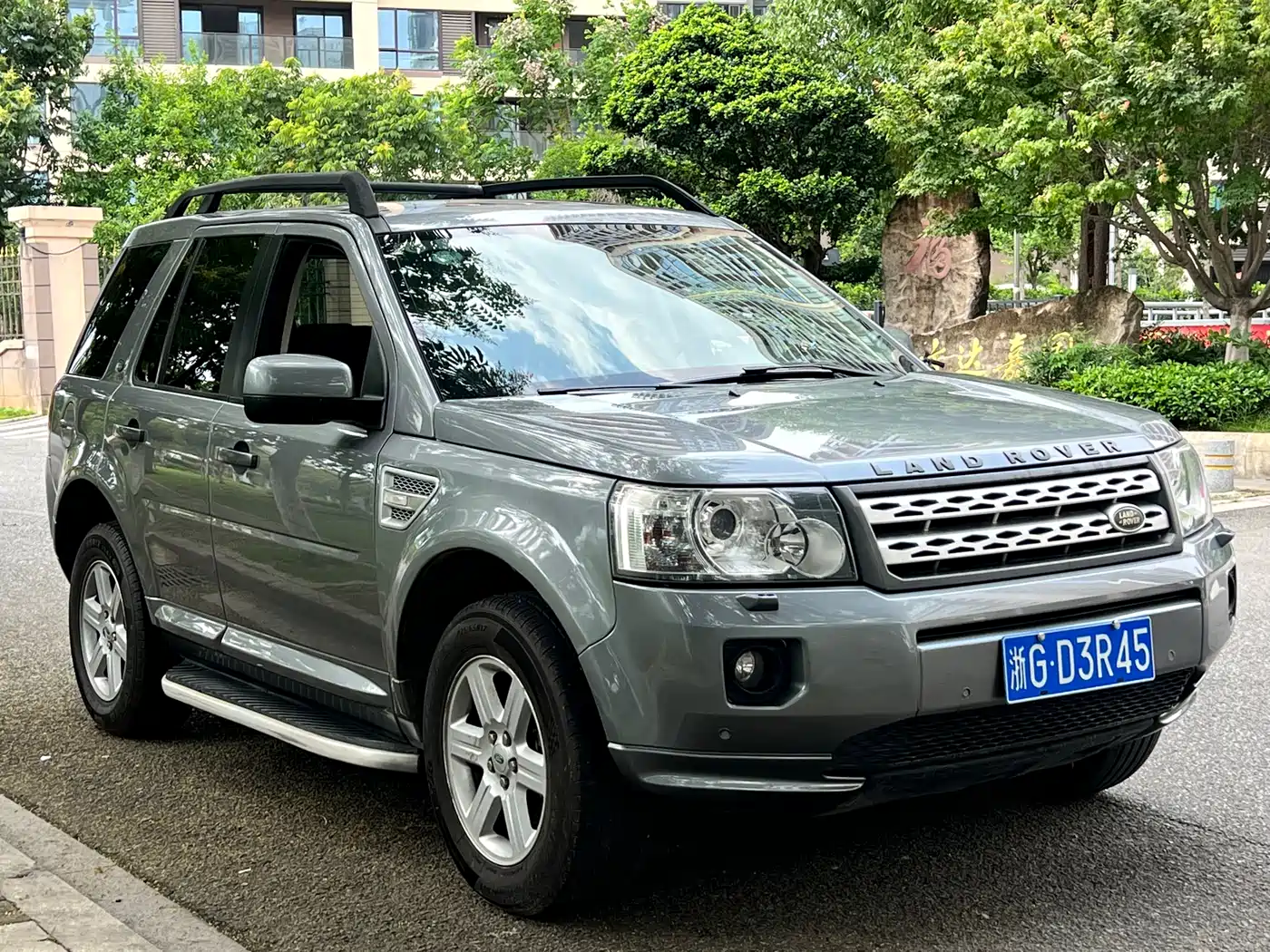 Land Rover Freelander 2 2012 2.0T Si4 SE Petrol фото 3