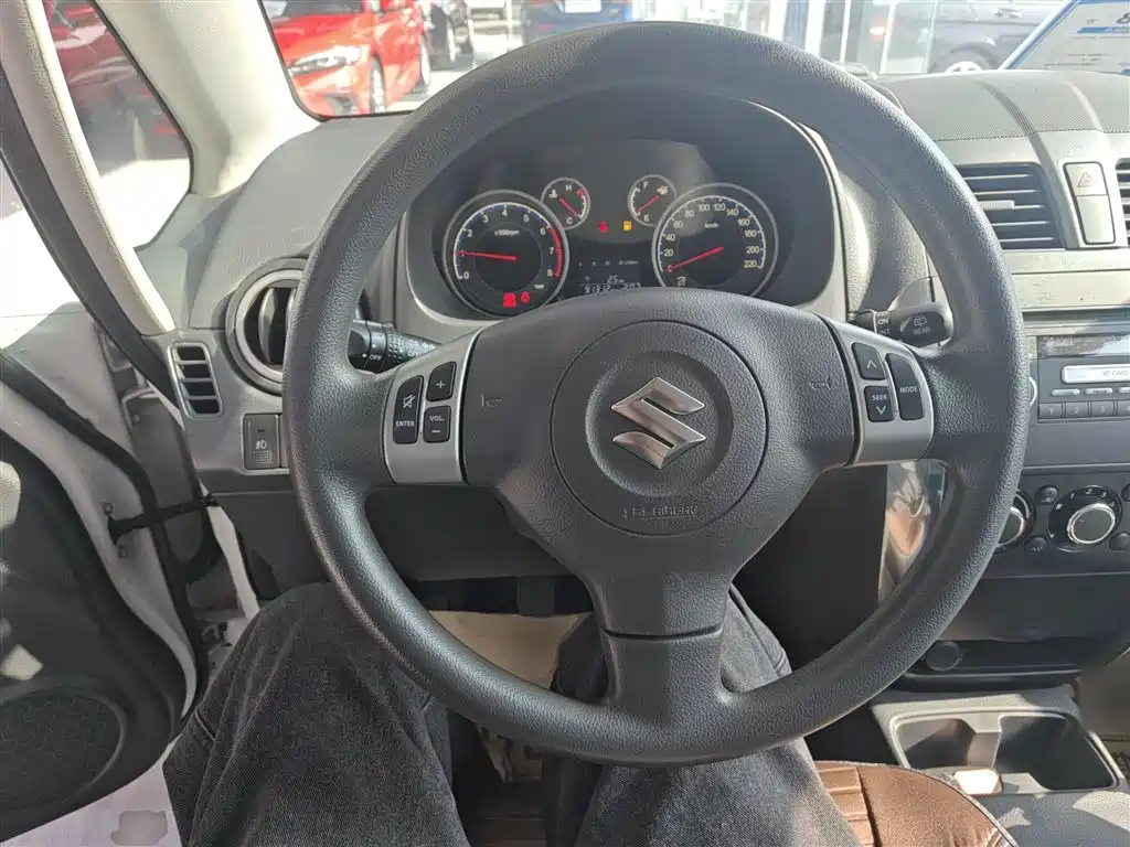 Suzuki SX4 2017 2016 1.6L Manual Classic