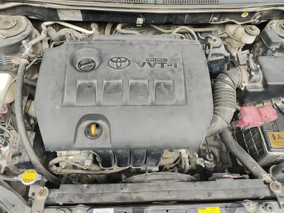 Toyota Corolla 2013 1.6L Automatic Luxury фото 10