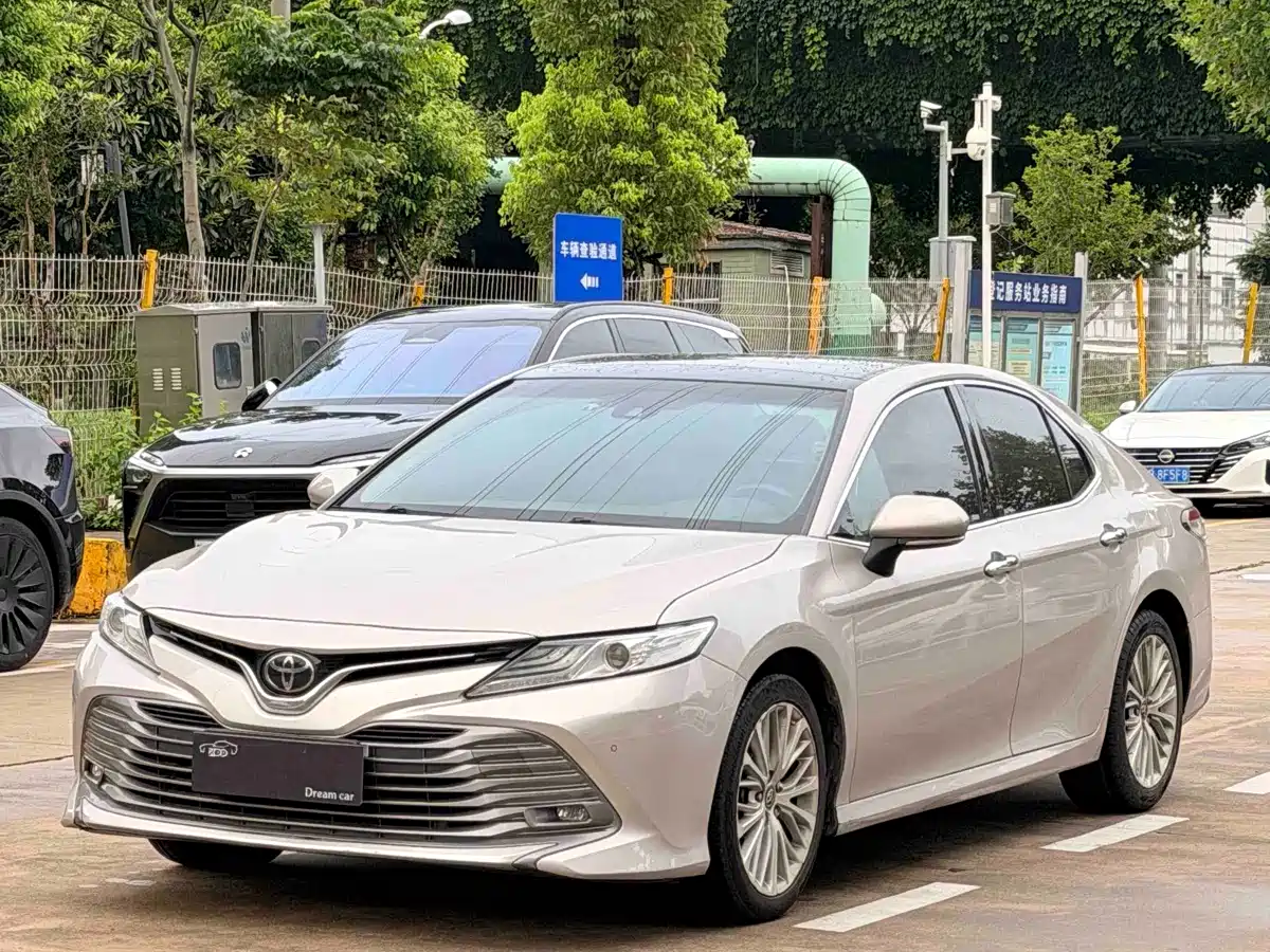 Photo 1 - Toyota Camry