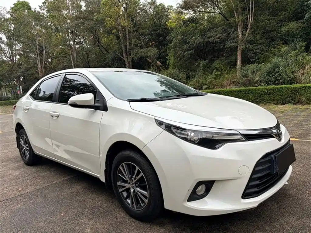 Toyota Levin 2014 1.6G CVT Elite Edition фото 3