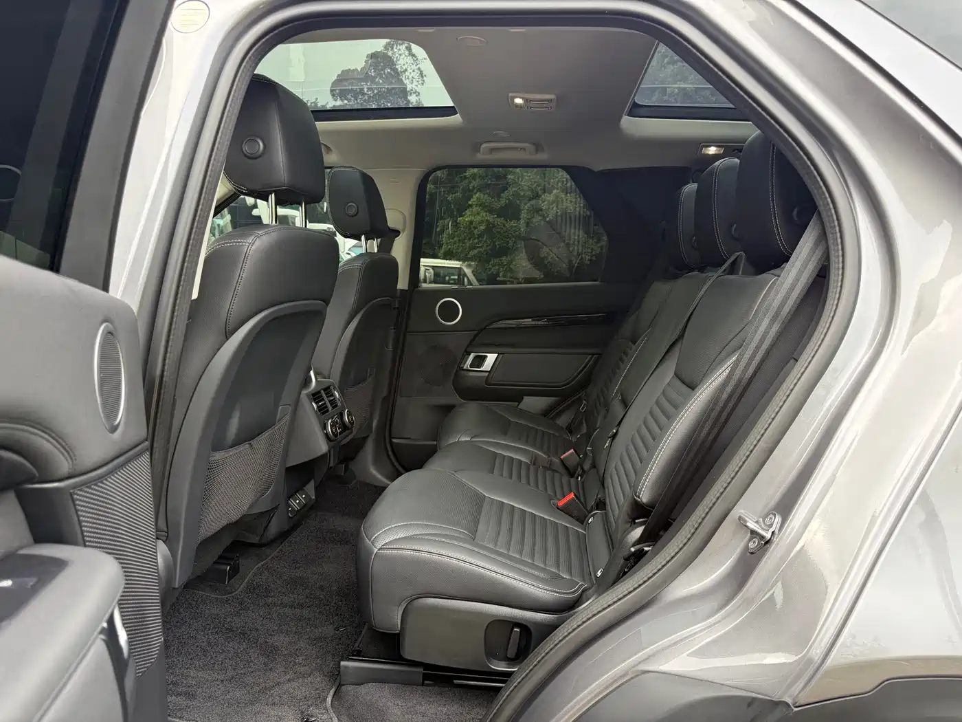 Land Rover Discovery 2024 2024 Model 360PS S