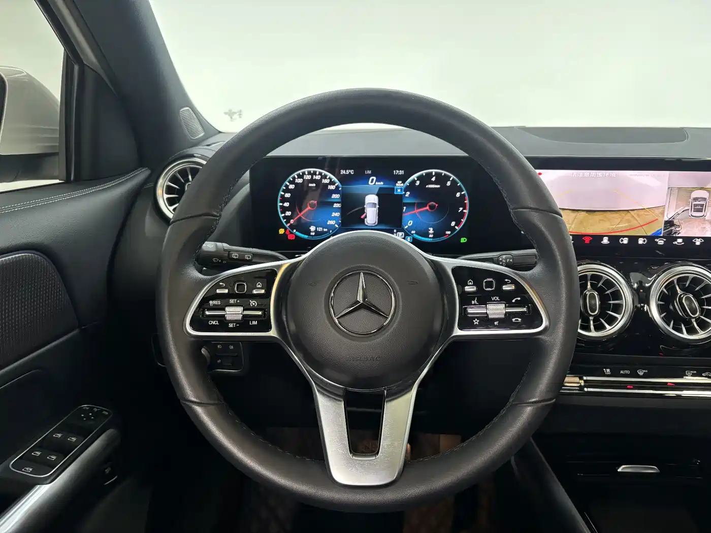 Mercedes-Benz GLA 2023 2023 GLA 220