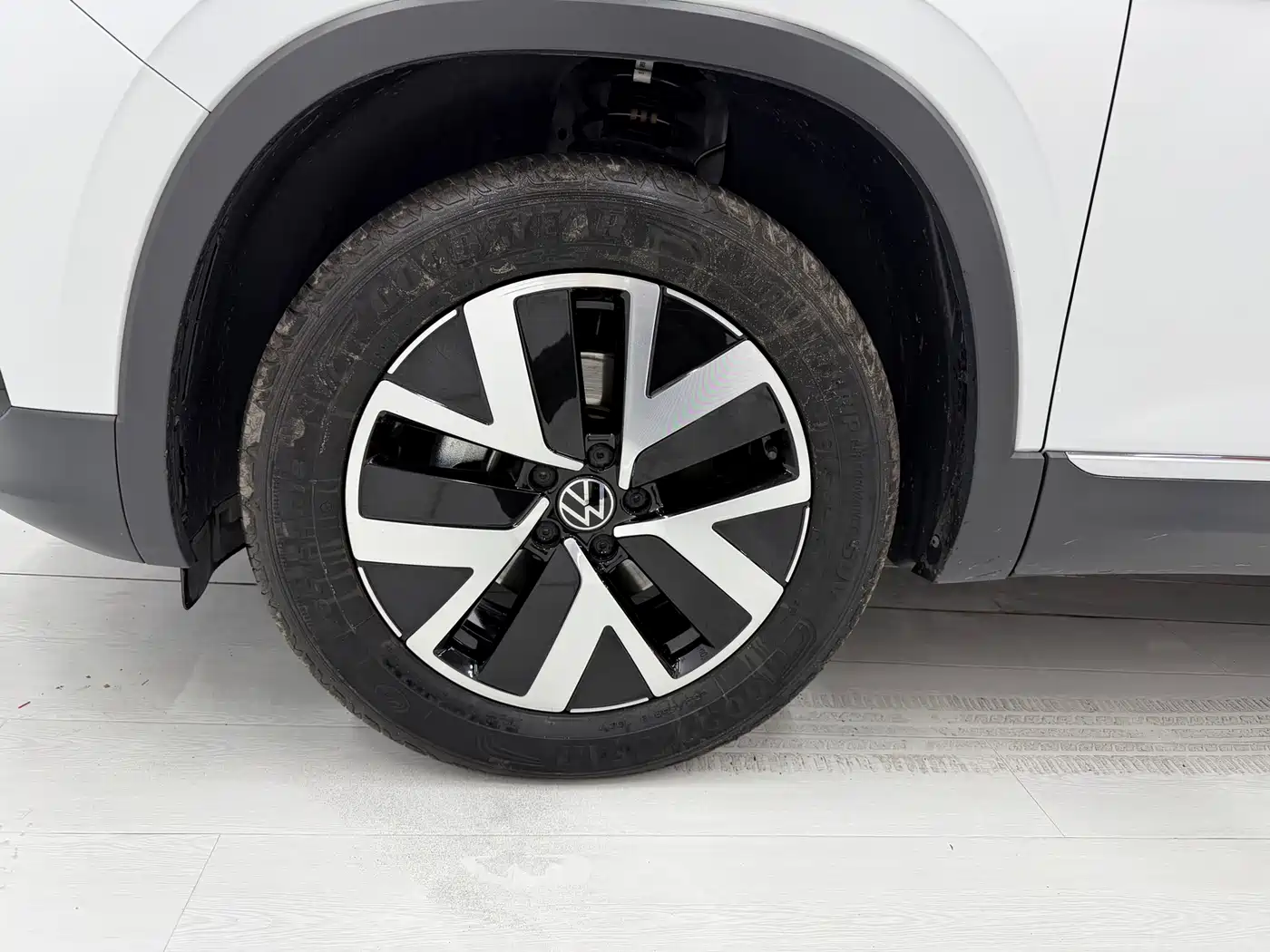 Volkswagen Tayron 2021 330TSI 2WD Luxury Smart Connect Edition фото 21