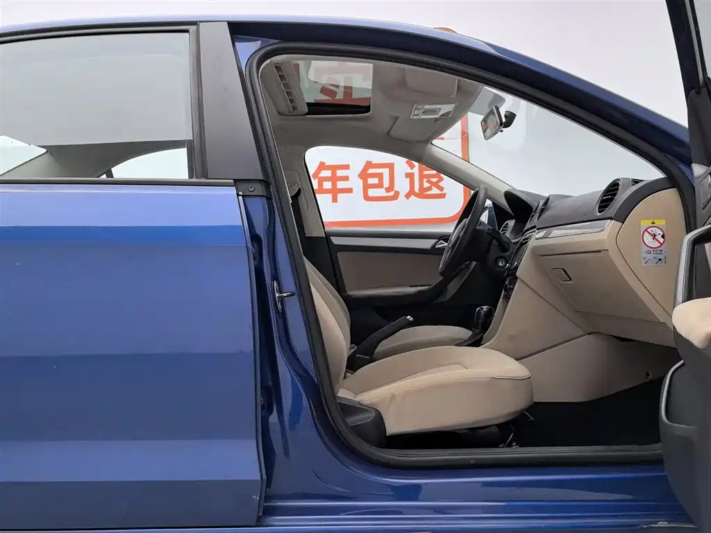 Volkswagen Jetta 2013 1.6L Automatic Comfort фото 23