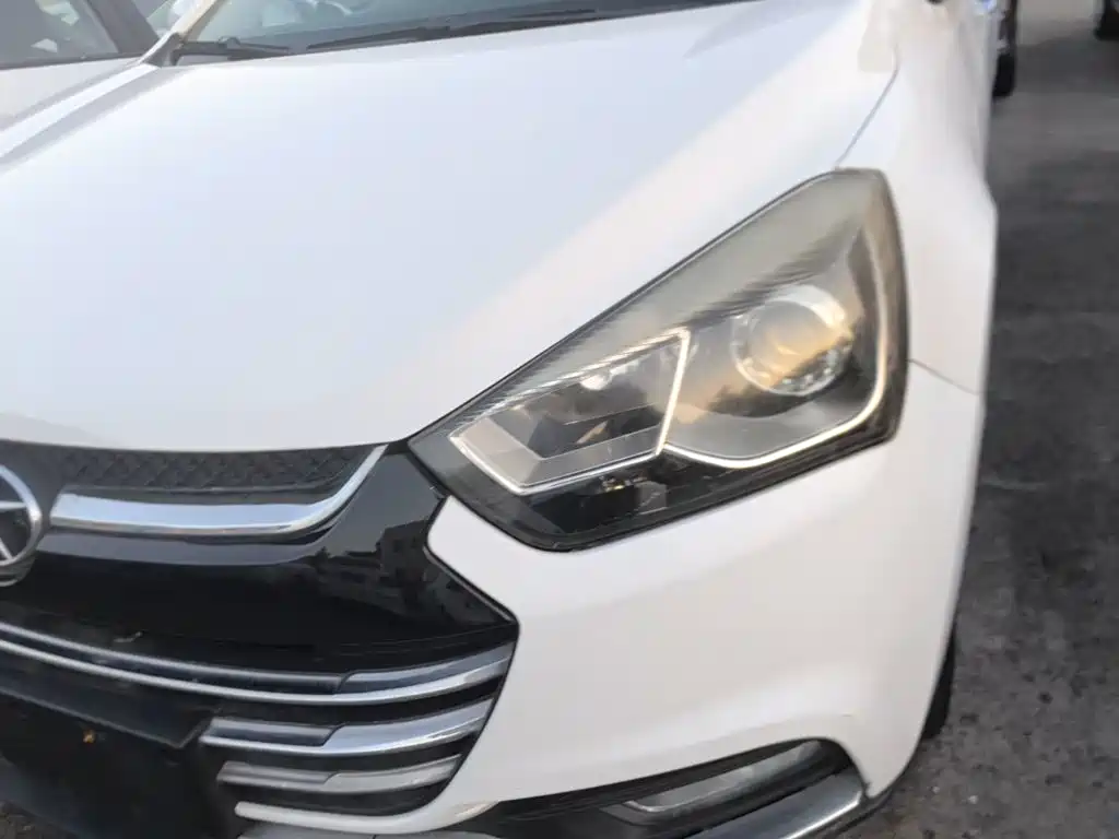 JAC Motors Refine S2 2015 2015 1.5L Manual Luxury Smart