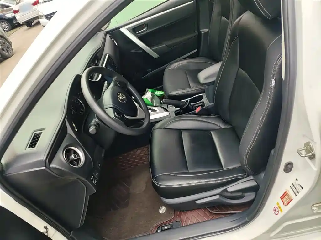 Toyota Corolla 2017 Facelift 1.2T S-CVT GL-i фото 15