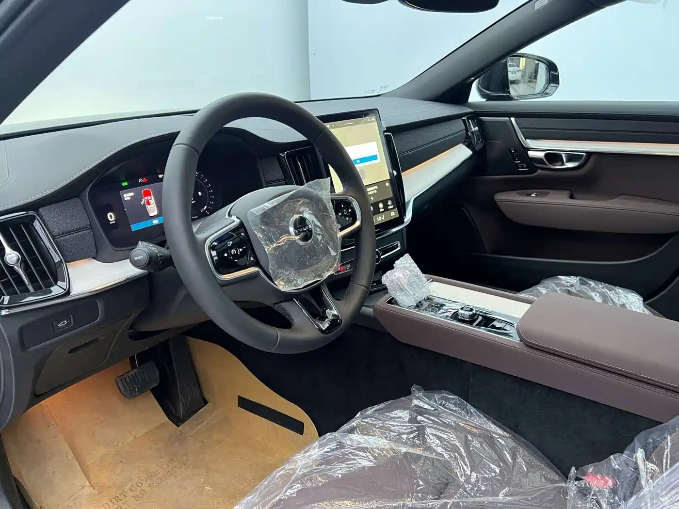 VOLVO S90