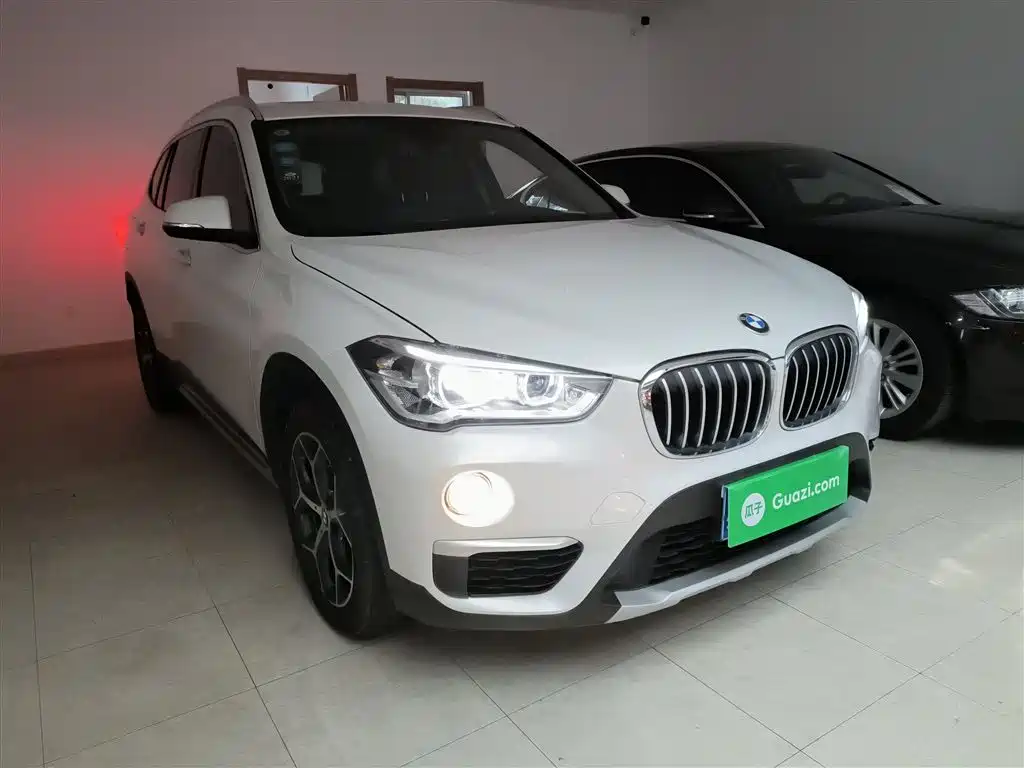 BMW X1 2019 sDrive18Li Premium Model фото 22